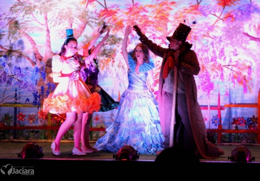 Centro de Eventos Jovelina Maria de Almeida | M�rcio Fid�lis