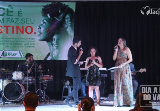 Centro de Eventos Jovelina Maria de Almeida | M�rcio Fid�lis