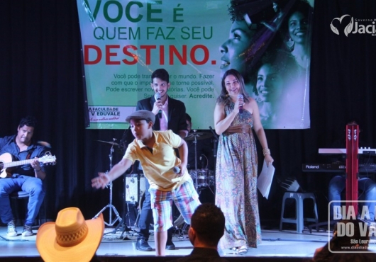 Centro de Eventos Jovelina Maria de Almeida | M�rcio Fid�lis