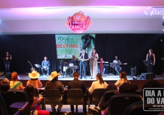 Centro de Eventos Jovelina Maria de Almeida | M�rcio Fid�lis