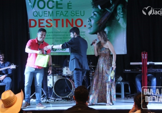 Centro de Eventos Jovelina Maria de Almeida | M�rcio Fid�lis