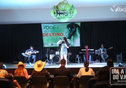 Centro de Eventos Jovelina Maria de Almeida | M�rcio Fid�lis