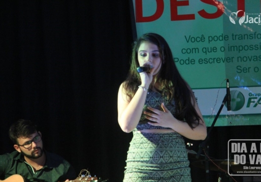 Centro de Eventos Jovelina Maria de Almeida | M�rcio Fid�lis