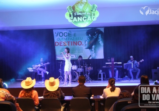 Centro de Eventos Jovelina Maria de Almeida | M�rcio Fid�lis