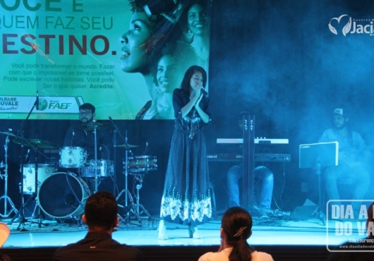 Centro de Eventos Jovelina Maria de Almeida | M�rcio Fid�lis