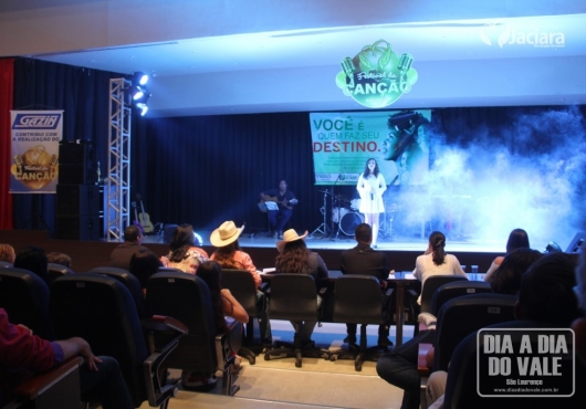 Centro de Eventos Jovelina Maria de Almeida | M�rcio Fid�lis