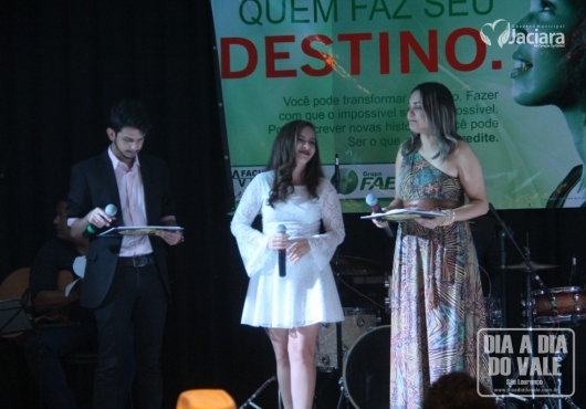 Centro de Eventos Jovelina Maria de Almeida | M�rcio Fid�lis