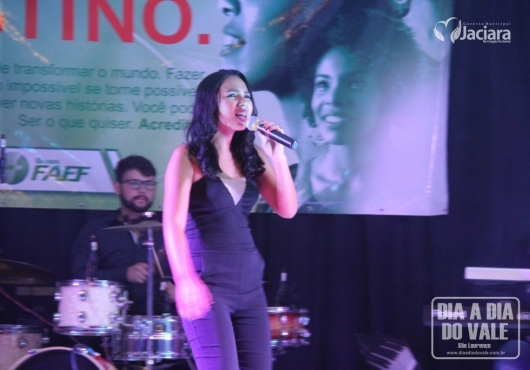 Centro de Eventos Jovelina Maria de Almeida | M�rcio Fid�lis