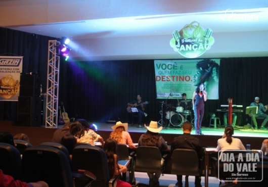 Centro de Eventos Jovelina Maria de Almeida | M�rcio Fid�lis