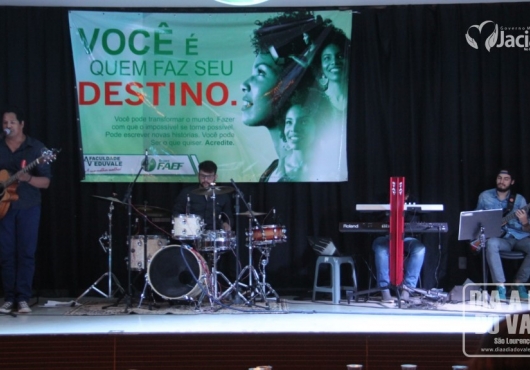 Centro de Eventos Jovelina Maria de Almeida | M�rcio Fid�lis