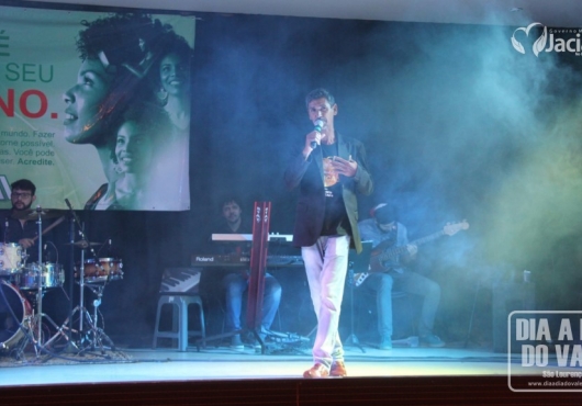 Centro de Eventos Jovelina Maria de Almeida | M�rcio Fid�lis