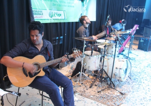 Centro de Eventos Jovelina Maria de Almeida | M�rcio Fid�lis