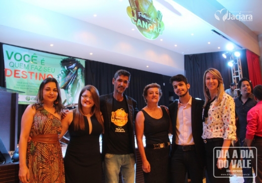 Centro de Eventos Jovelina Maria de Almeida | M�rcio Fid�lis