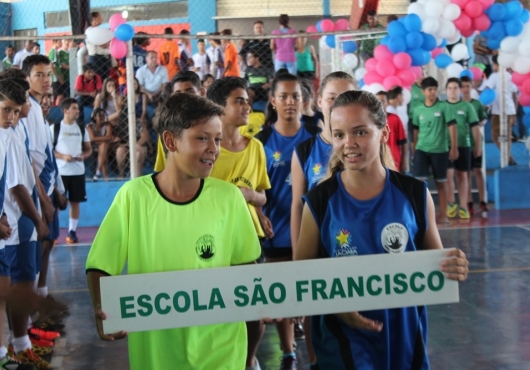 Gin�sio Municipal de Esportes | GIL GOMES