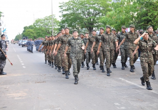Avenida Ant�nio Ferreira Sobrinho | GIL GOMES