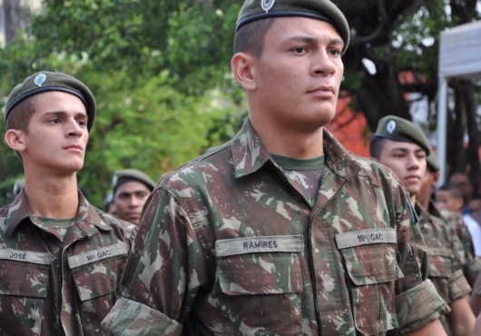 Avenida Ant�nio Ferreira Sobrinho | GIL GOMES