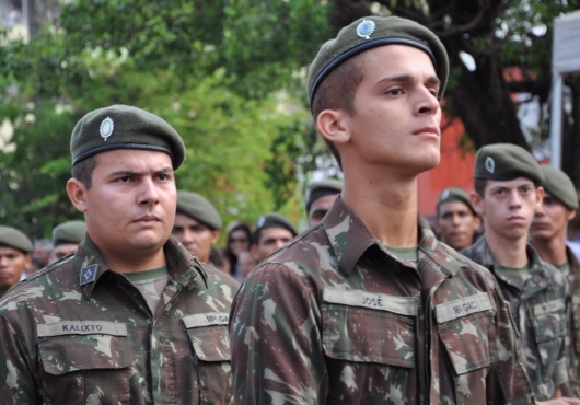 Avenida Ant�nio Ferreira Sobrinho | GIL GOMES