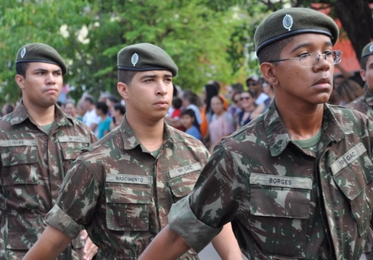 Avenida Ant�nio Ferreira Sobrinho | GIL GOMES