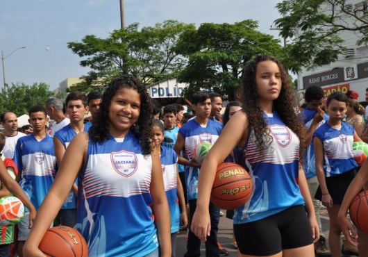 Avenida Ant�nio Ferreira Sobrinho | GIL GOMES