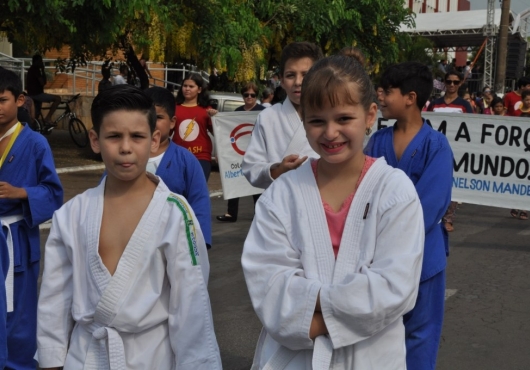 Avenida Ant�nio Ferreira Sobrinho | GIL GOMES