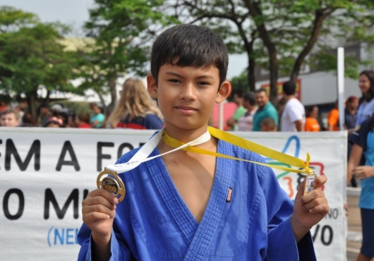 Avenida Ant�nio Ferreira Sobrinho | GIL GOMES