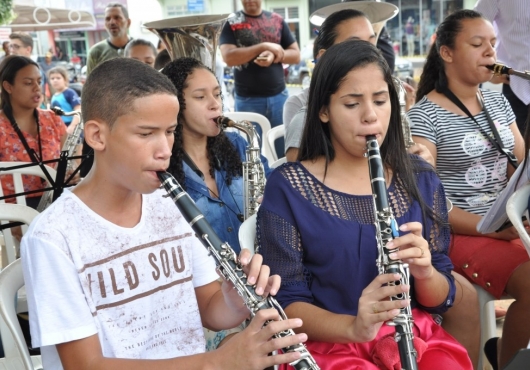 Avenida Ant�nio Ferreira Sobrinho | GIL GOMES