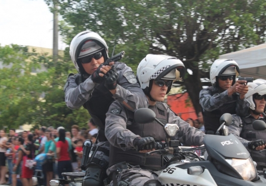 Avenida Ant�nio Ferreira Sobrinho | GIL GOMES