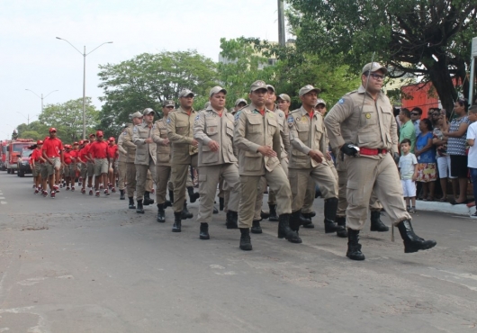 Avenida Ant�nio Ferreira Sobrinho | GIL GOMES