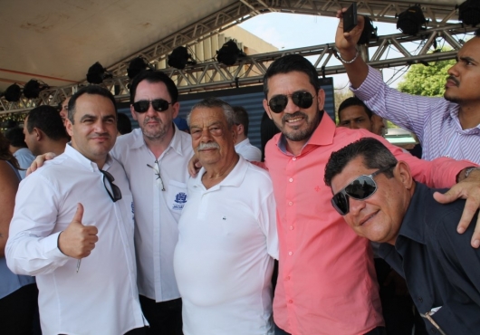 Avenida Ant�nio Ferreira Sobrinho | GIL GOMES