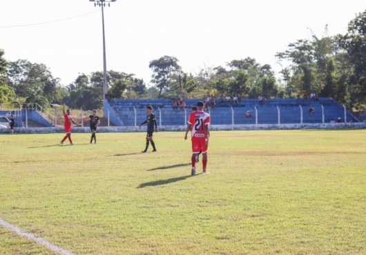 Est�dio Municipal M�rcio Cassiano da Silva | Guilherme Rocha