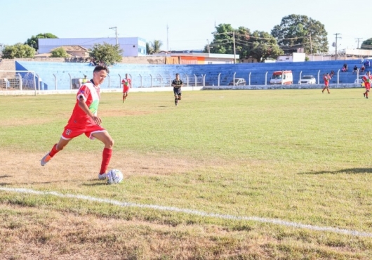 Est�dio Municipal M�rcio Cassiano da Silva | Guilherme Rocha