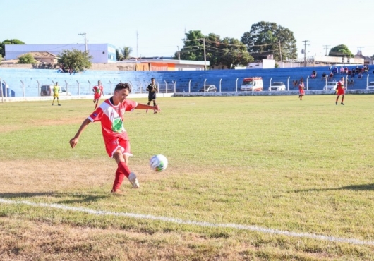 Est�dio Municipal M�rcio Cassiano da Silva | Guilherme Rocha