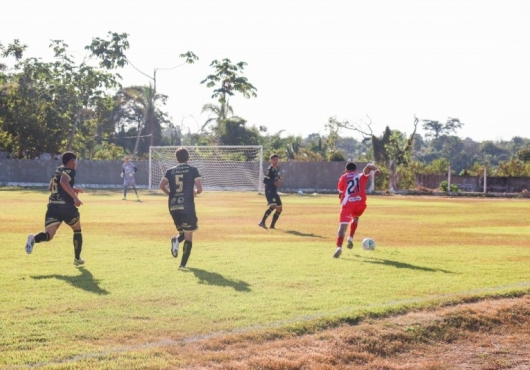 Est�dio Municipal M�rcio Cassiano da Silva | Guilherme Rocha