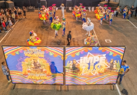 estacionamento no Centro de Eventos de Jaciara | DroneJaciara: Rog�rio Danete e Vitor Fichio