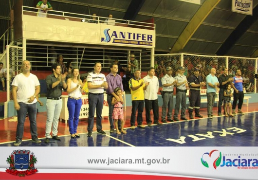 Gin�sio Municipal | 