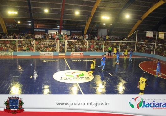 Gin�sio Municipal | 