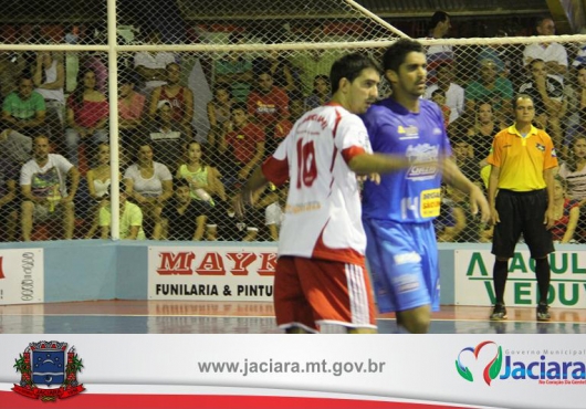 Gin�sio Municipal | 