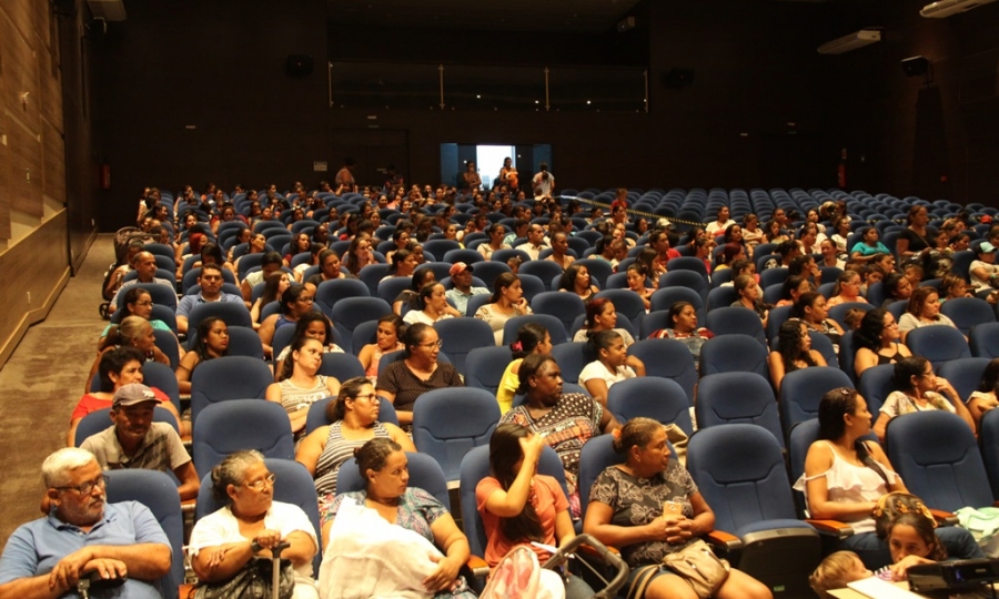 SEC. ASSIST. SOCIAL-BOLSA FAM�LIA-02.04.2019-CENTRO DE EVENTOS