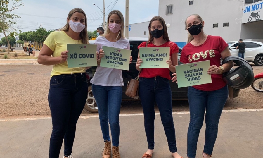 In�cio da vacina��o dos jovens de 17 anos