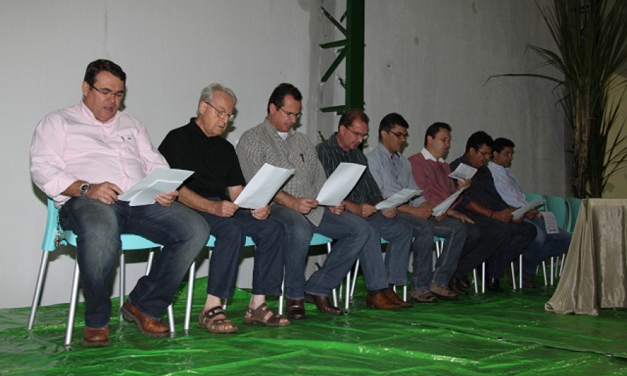 Usinas d�o in�cio a safra 2012