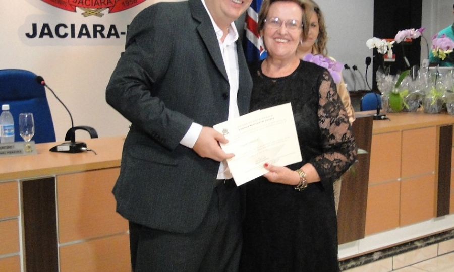 Noite � marcada com homenagens na C�mara dos Vereadores