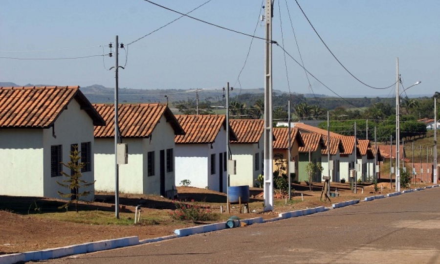 Prefeitura de Jaciara realiza maior programa habitacional da hist�ria