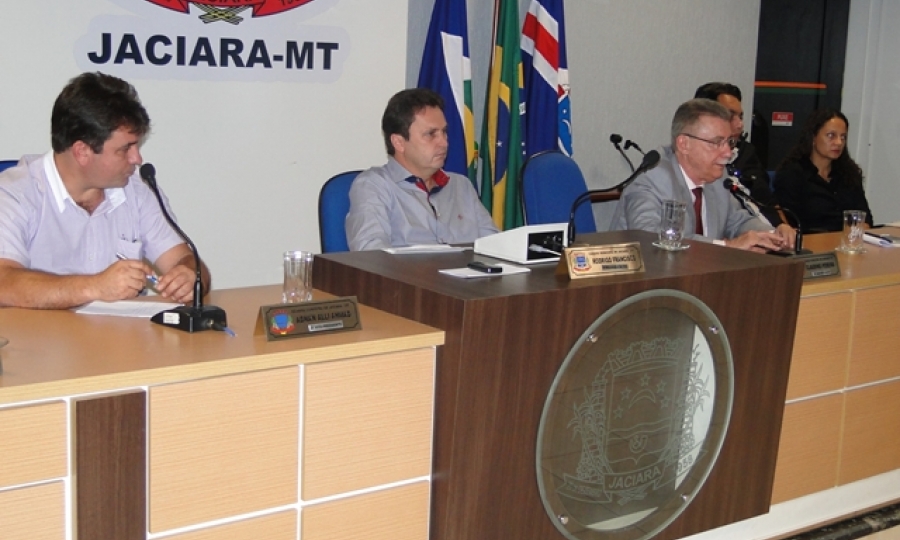 Prefeitos se re�nem com secret�rio da Sema