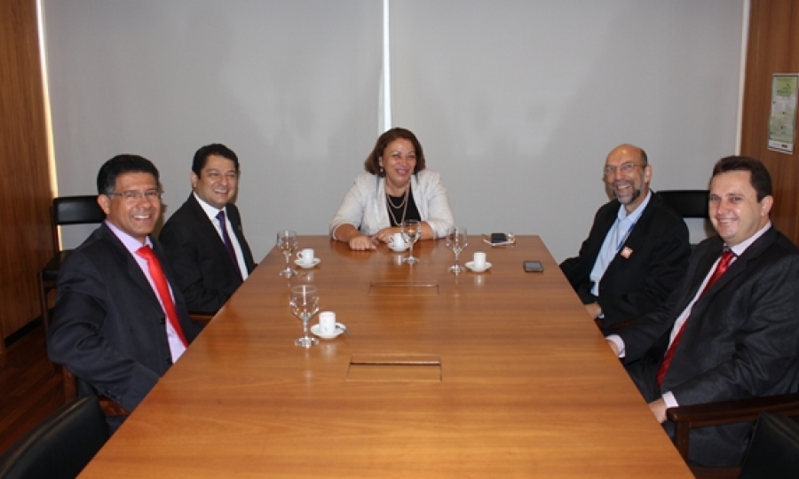 Em Bras�lia, Ademir defende projetos de �gua e esgoto 