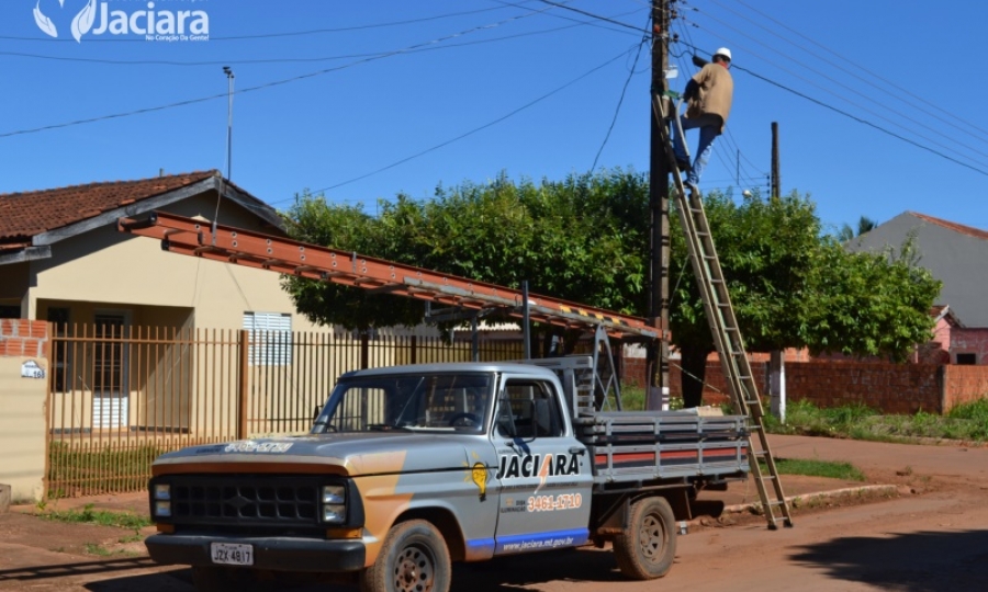 Sua rua est� escura? Disk Ilumina��o P�blica 3461- 2700