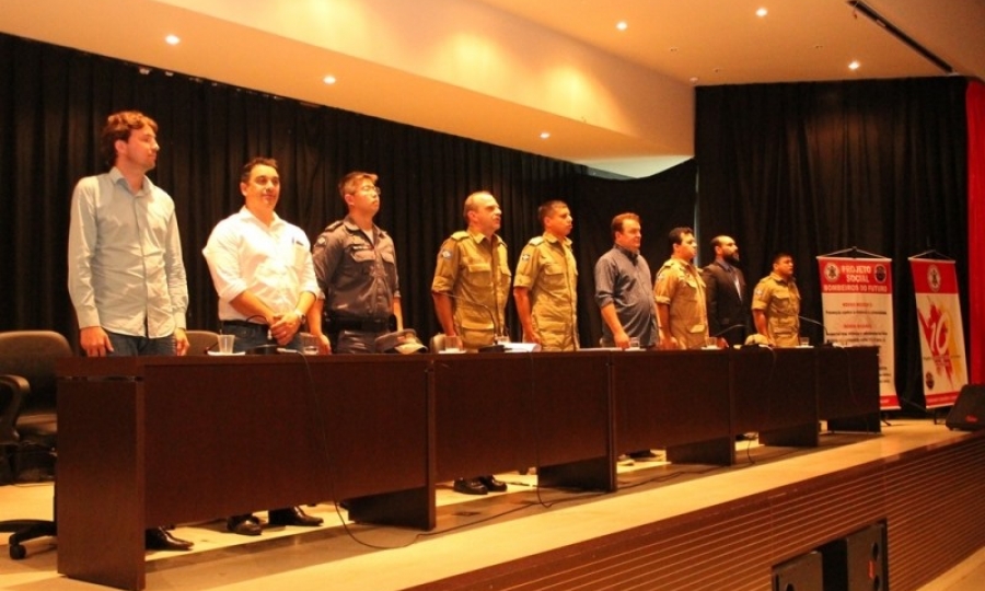 Nova administra��o completa terceiro m�s com importantes eventos