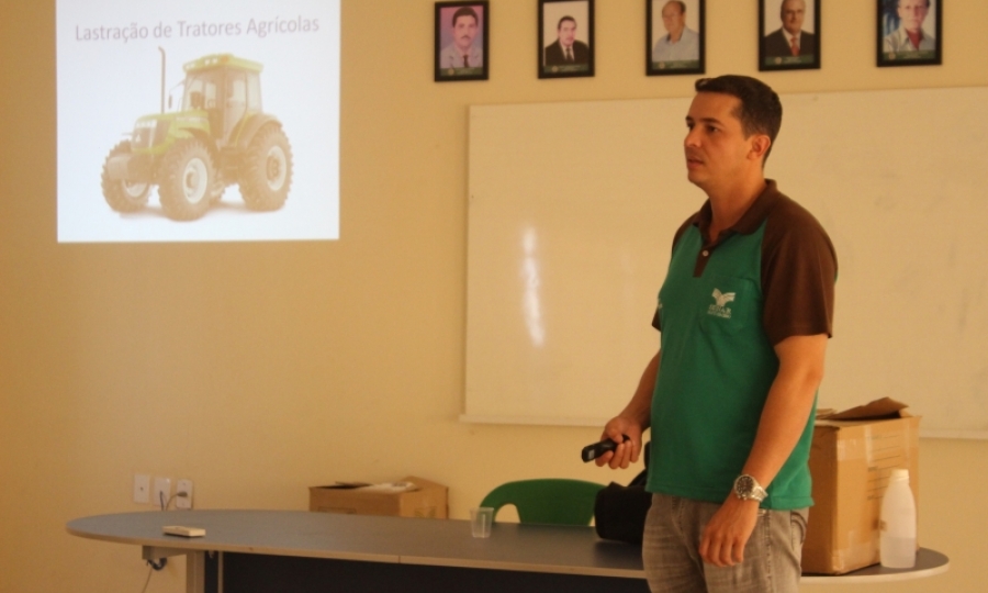Governo Municipal promove treinamento para produtores rurais