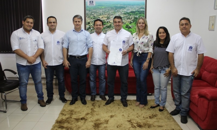 Mais de 300 casas ser�o regularizadas em a��o conjunta entre Prefeitura e Estado