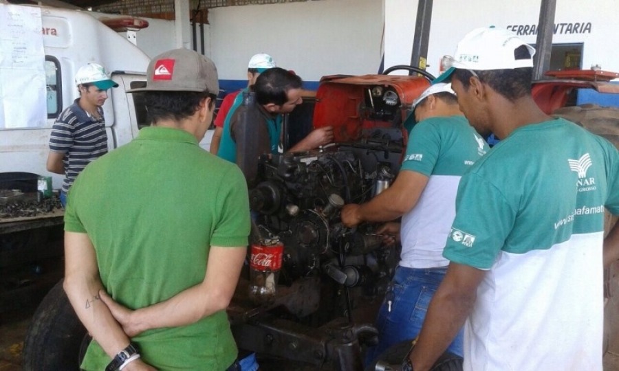 Governo Municipal promove curso de Mec�nico de Tratores Agr�colas