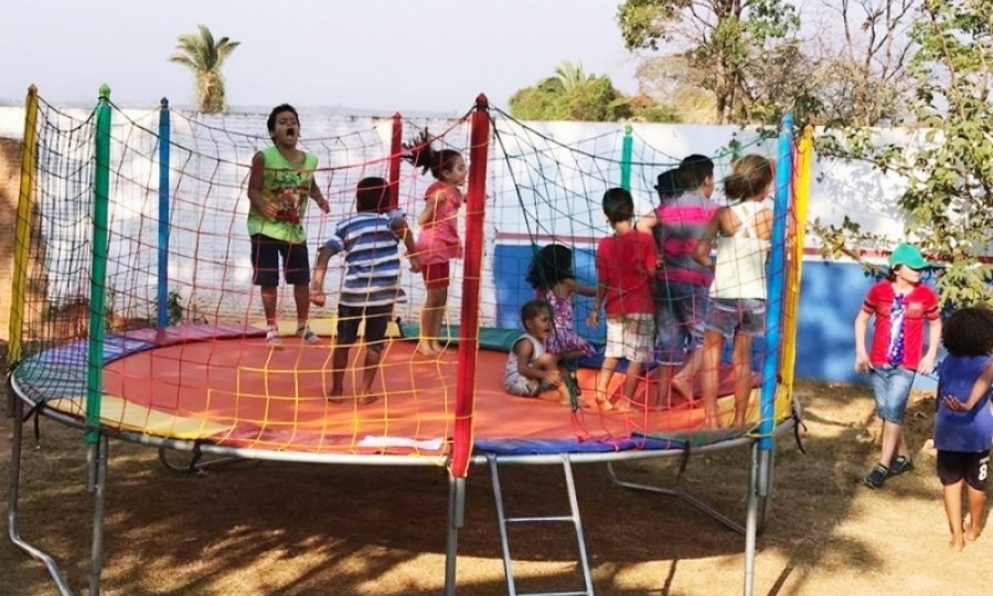 Projeto Caravana da Alegria estreia com sucesso